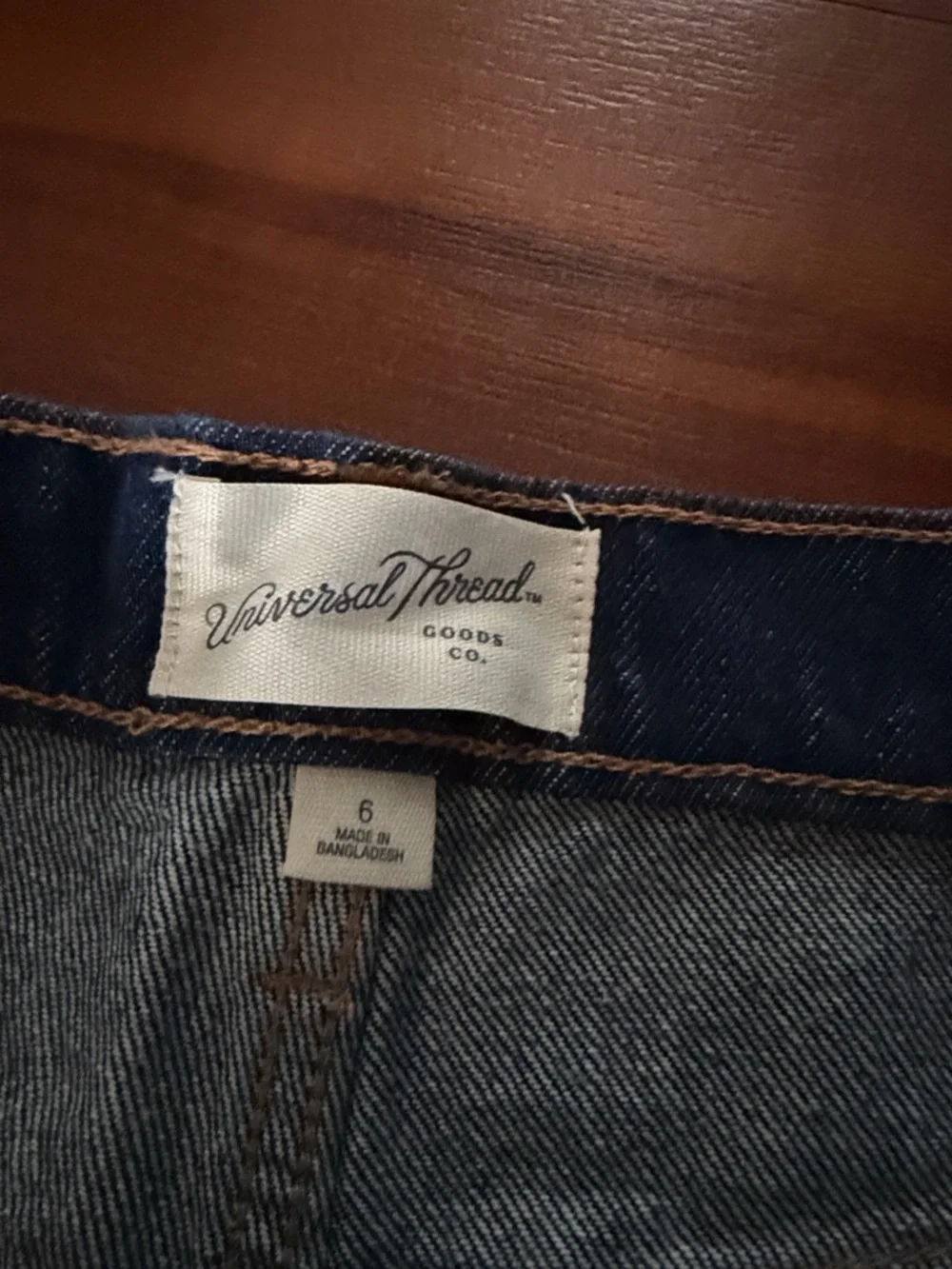 Universal Thread Navy Denim High-Rise Easy Barrel Jeans Sz 6 - Picture 4 of 5